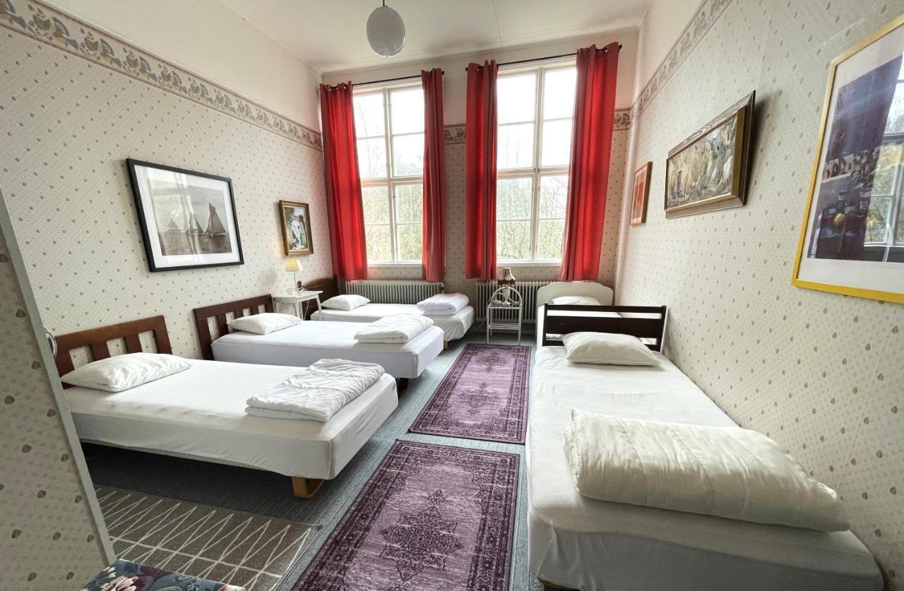 Tivedens Hostel-Vandrarhem Карлсборг Экстерьер фото